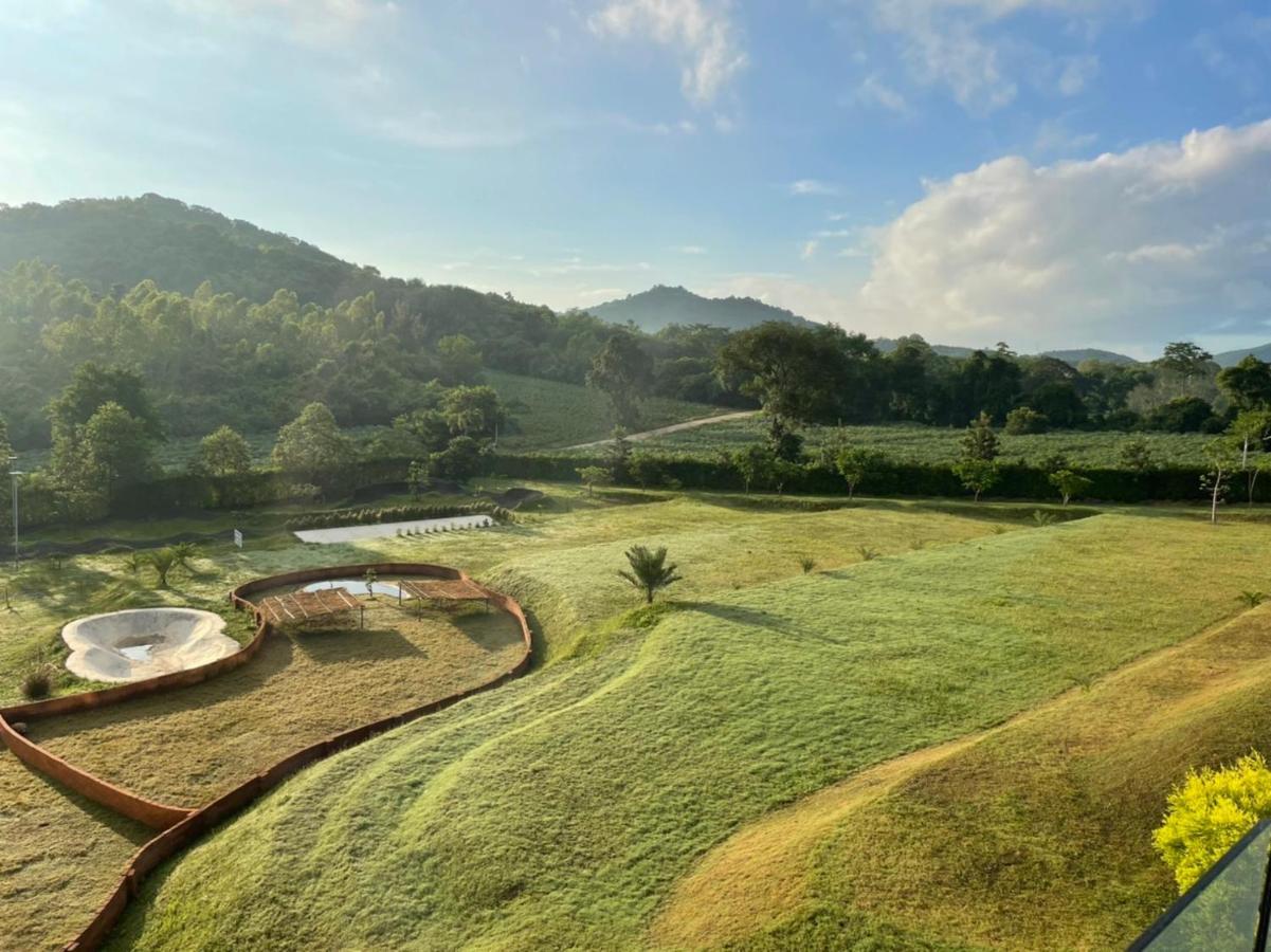 Hotel Viva Montane Ban Nong Chap Tao Exterior foto
